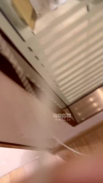 婷婷情侣主 调教贱狗 圣水赏赐完食 裸足舔脚 深喉侍奉