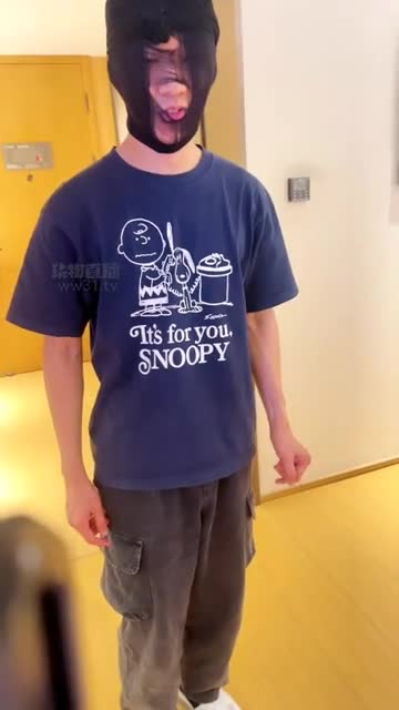 毛绒月亮 剧情 后妈抓包继子偷闻臭袜调教 美脚侍奉开发马桶黄金喂食