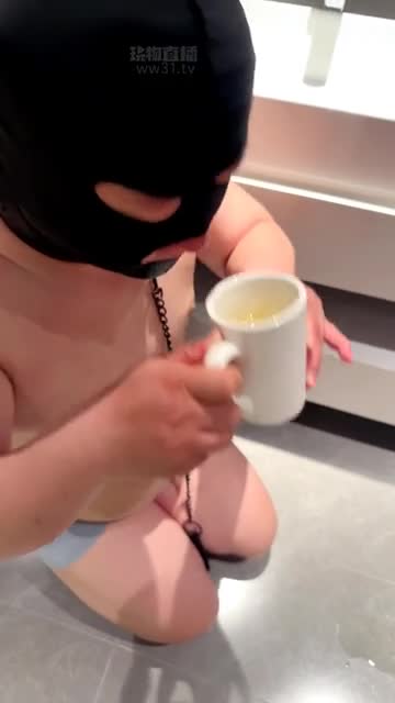 苏御大人 带闺蜜双主训私奴3 超狠鞭打踩踏深喉插嘴手脚耳光暴打坐脸窒息圣水 赏赐美脚侍奉