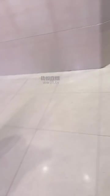 素人挖掘机和刘二狗 户外开发 双踩背技师调教双狗