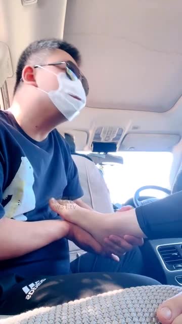 古筝 户外车内调玩恋足狗 裸足舔脚深喉圣水赏赐