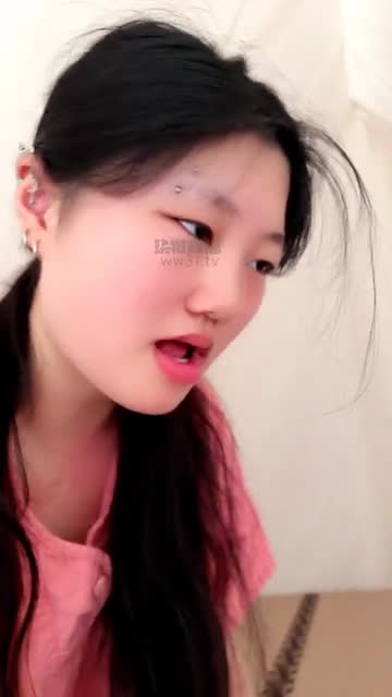 奶味小仙女 温泉馆公开调教母狗女奴 裸足舔脚深喉暴打耳光坐脸窒息圣水强制喂食
