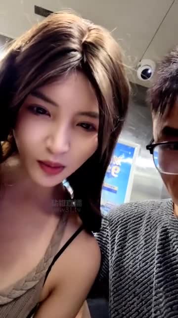 小浩 户外开发超长腿素人美女 启蒙调教