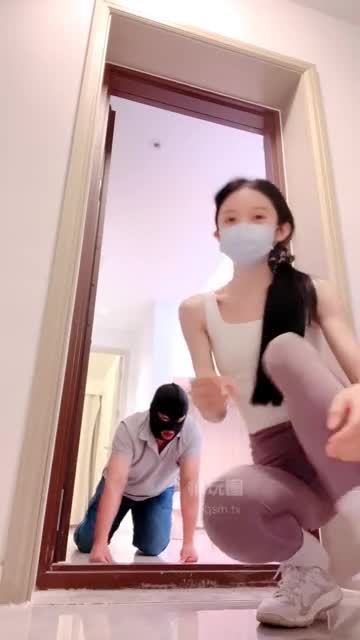古筝 楼道调狗命令闻邻居臭鞋骑马骑乘圣水赏赐踩玩舌头坐脸窒息掐虐乳