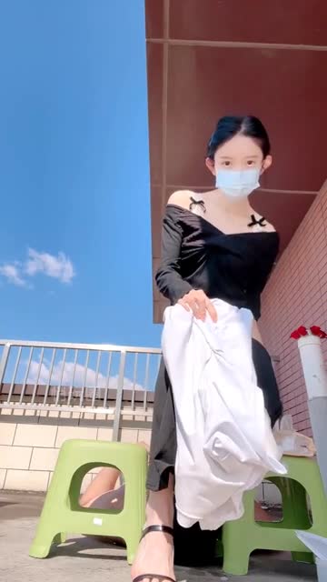 古筝 楼顶天台调玩马桶狗 圣水赏赐 裸足闻舔脚 打包黄金刷牙喂食鞋跟插 手掐虐乳
