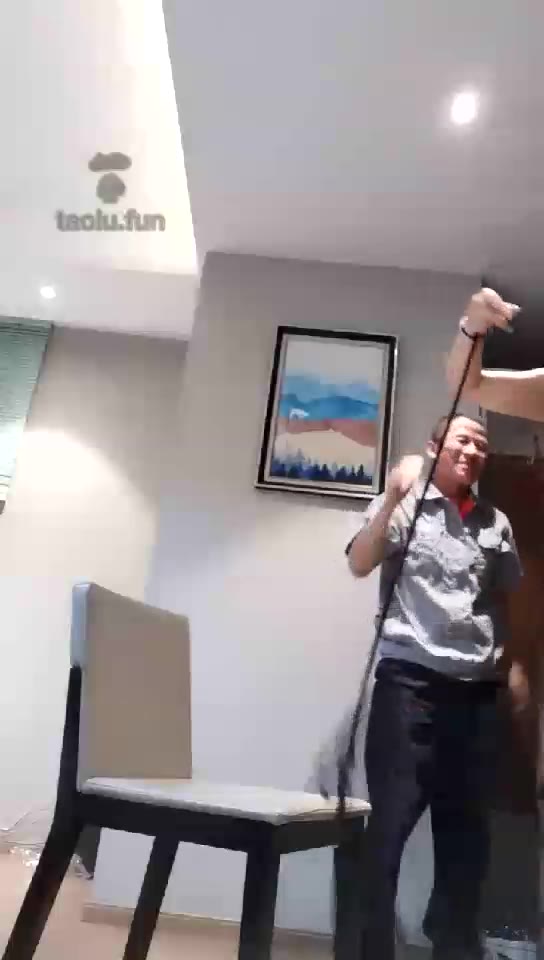 壹爷 专治耳光嘴炮 