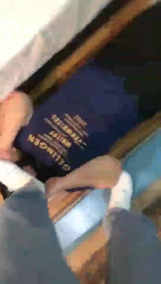 七双  继续调教千里迢迢来的贱货 小白鞋调教 清理鞋底 鞭打全体重踩踏 