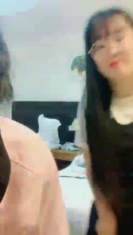 辛迪无情  调教小辉 