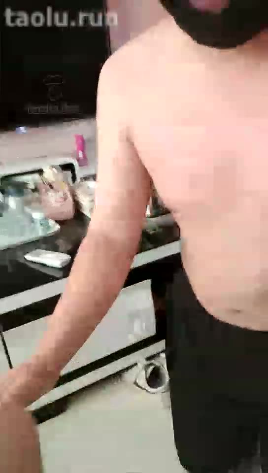 十一 调狗 舔脚 做脸  官方已删   