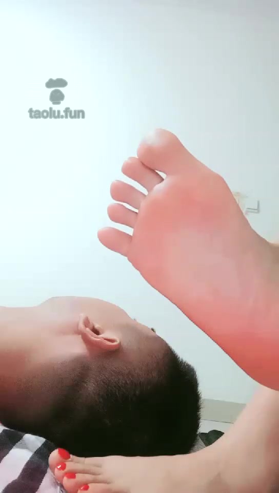 艾丽莎女神 羞辱场 舔脚虐乳 