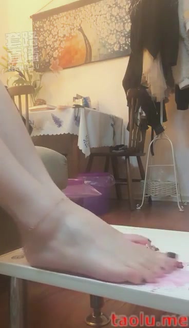 梦二 裸足喂食_口水喂食